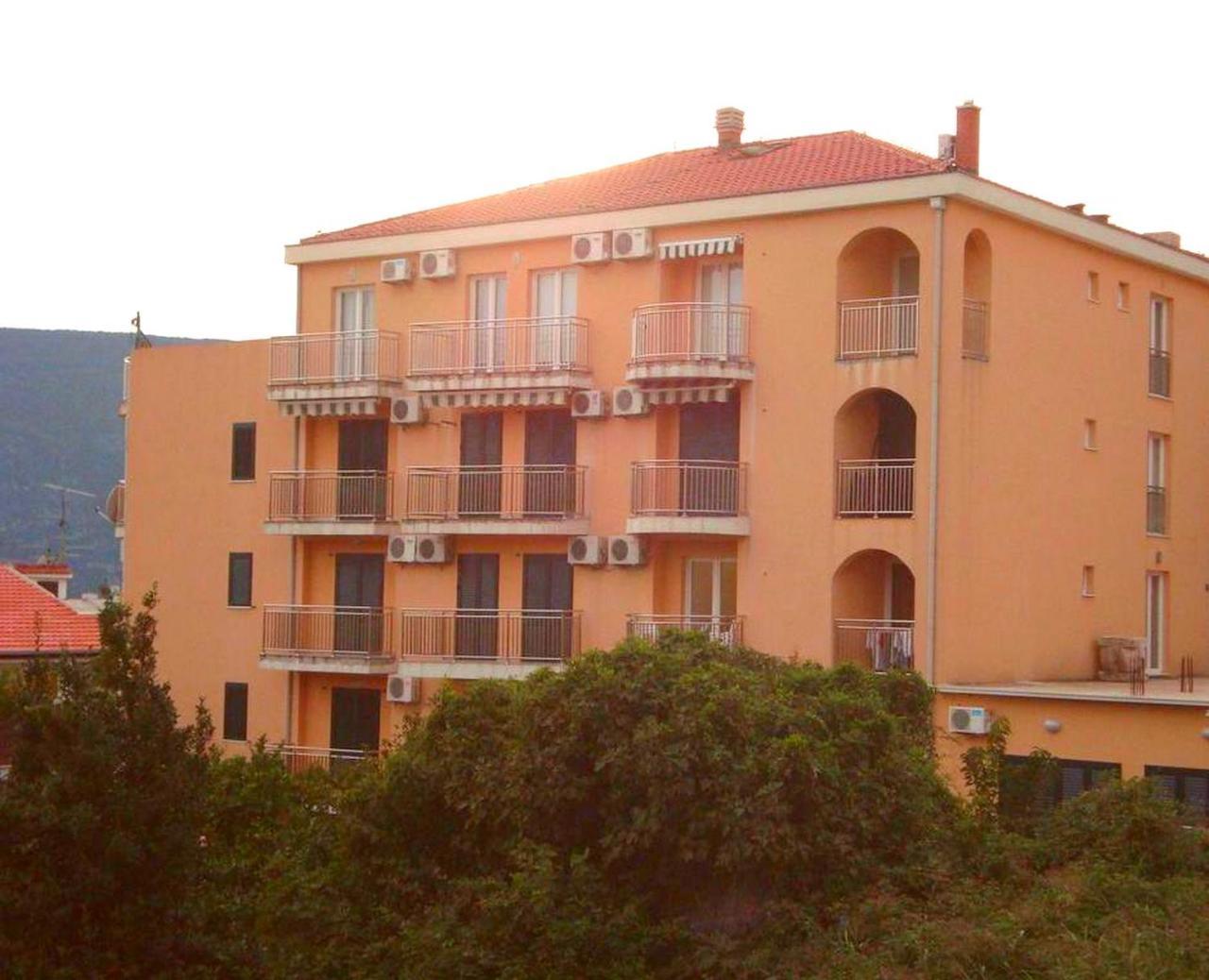 Apartments Lux Milano, Savina,Herceg-Novi Herceg Novi Exterior photo